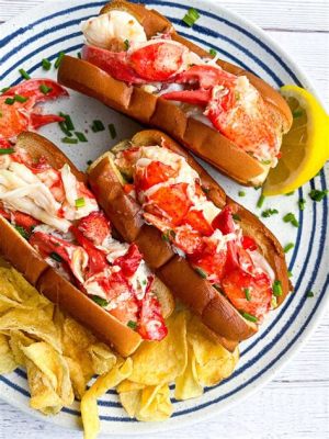  Lobster Roll: Uma Sinfonia de Sabores Frescos e Texturas Cremosas!